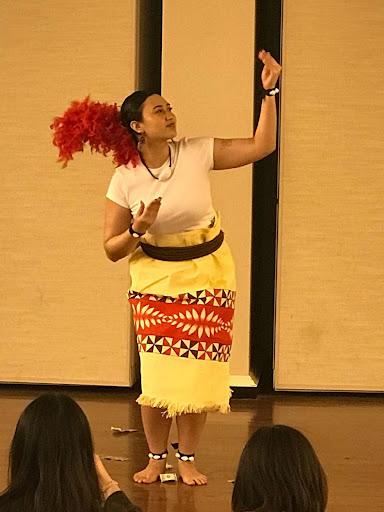 Uesili Kuli performs the tau’olunga.
Photo Courtesy of India Lacey.